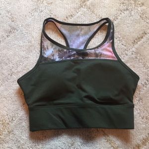 Cropped running top